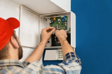 Rénovation électrique complète, quelles étapes suivre pour réussir ?